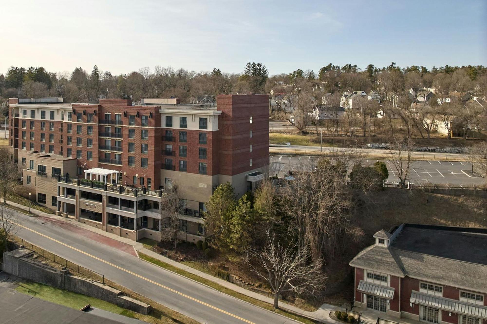 Courtyard By Marriott Saratoga Springs Hotel Kültér fotó