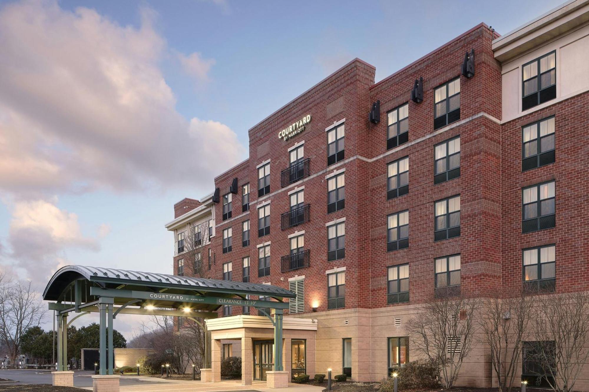 Courtyard By Marriott Saratoga Springs Hotel Kültér fotó
